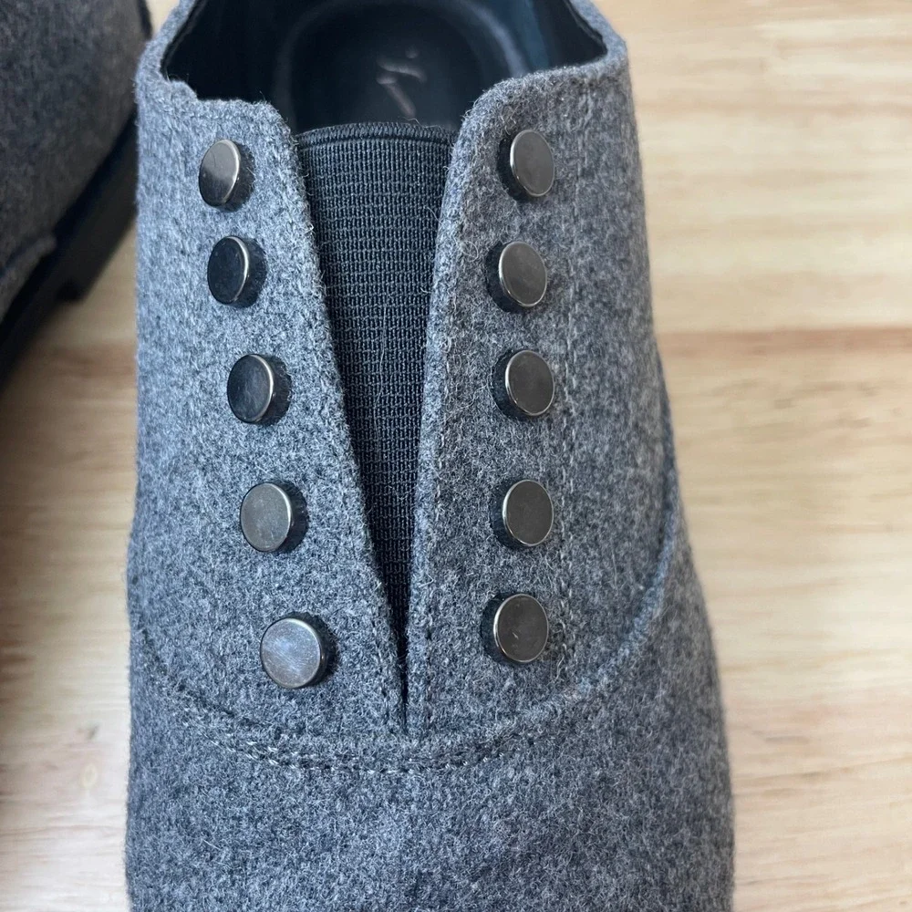 Simply Vera Vera Wang Women's Gray Felt Oxford‎ Flat Shoes Size 6.5 Medium